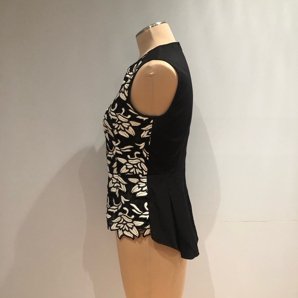 BCBG floral peplum top - Picture 3 of 6